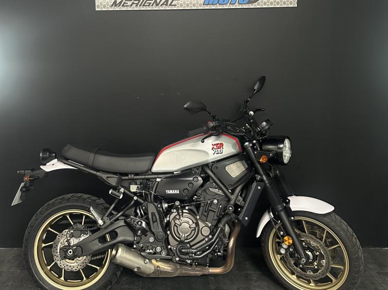 YAMAHA XSR 700 XTRIBUTE