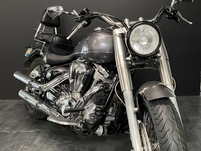 YAMAHA XV 1600
