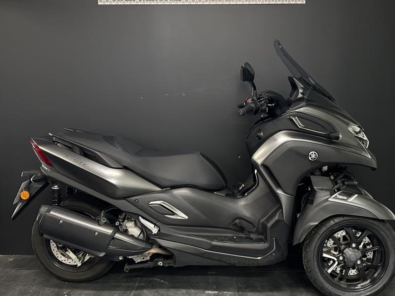 YAMAHA TRICITY 300