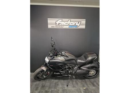 DUCATI DIAVEL CARBON