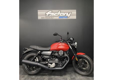 MOTO GUZZI V7 STONE 0 KILOMETRES UNIQUEMENT SUR LE STOCK EN MAGASIN