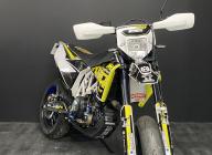 HUSQVARNA 701 SUPERMOTO A2