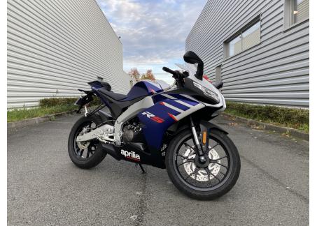 APRILIA RS 125 0 KILOMETRES UNIQUEMENT SUR LE STOCK EN MAGASIN