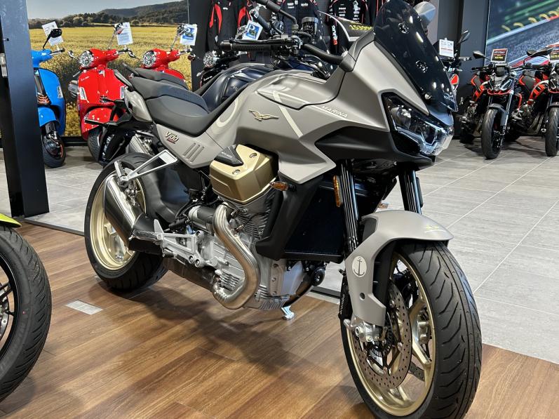 MOTO GUZZI V100 Mandello Aviazione Navale